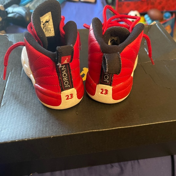Jordan toddler 6c - Picture 3 of 5